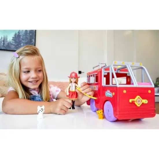 ​Barbie Chelsea Fire Truck Playset image {1}