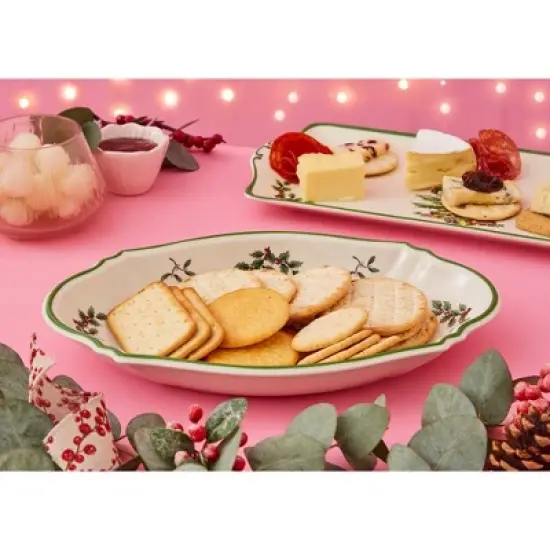 Spode Christmas Tree Oval Festive Tray - 6-Inch Rectangular Earthenware Serving Tray, Holiday Tableware - Dishwasher, Microwave, Oven Safe image {6}