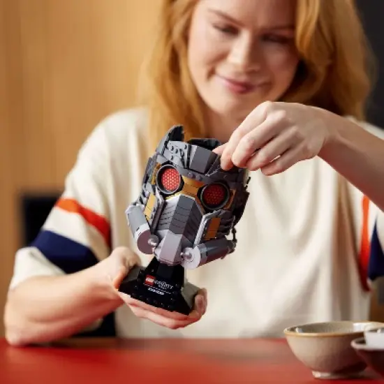 LEGO Marvel Guardians of the Galaxy Star-Lord&rsquo;s Helmet 76251 image {5}