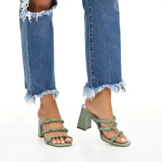 Journee Collection Womens Reagaan Tru Comfort Foam Open Square Toe Block Heel Sandals image {8}