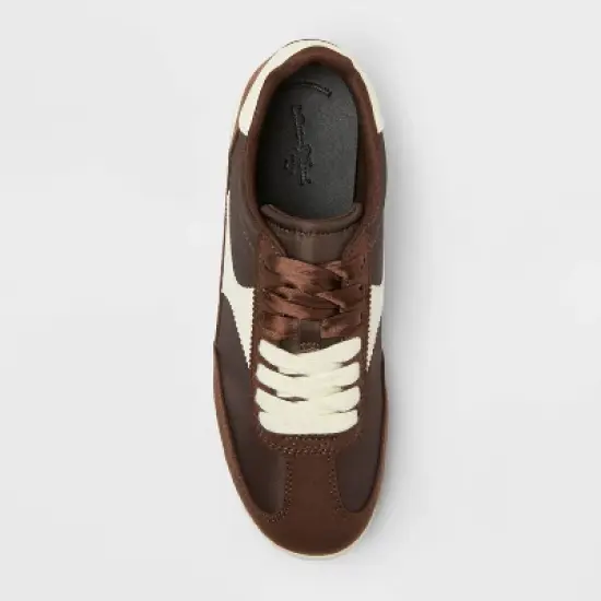 Women&rsquo;s Skyler Jogger Sneakers with Memory Foam Insole &ndash; Universal Thread&trade; Brown image {2}