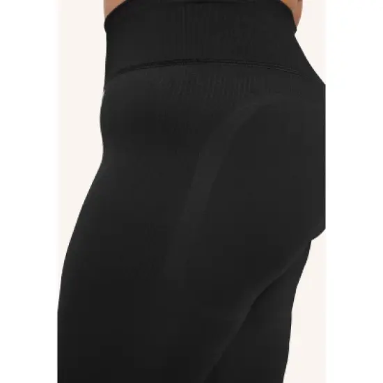 Peloton Women's Seamless High Rise Legging, Black image {4}