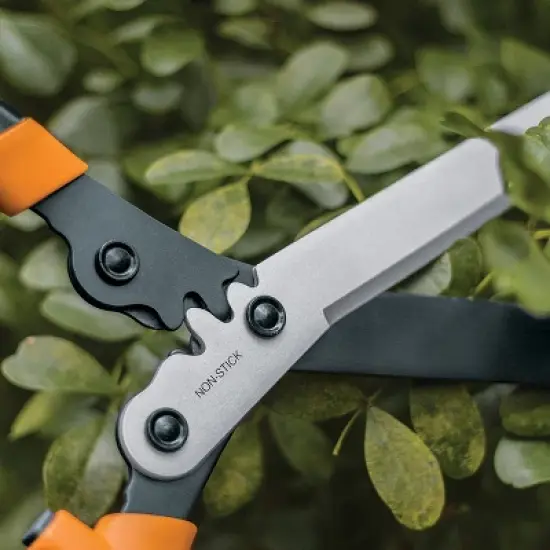 Fiskars PowerGear 2 Hedge Shears (23") image {3}