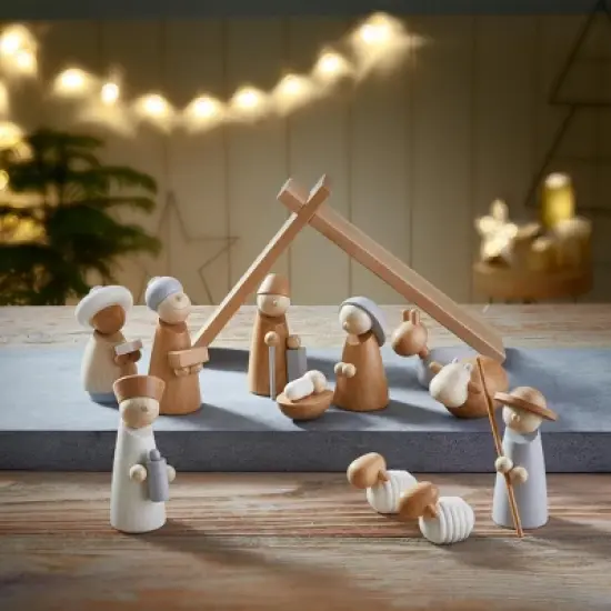 HABA Nativity Scene 12-Piece Set (Made in Germany) image {6}