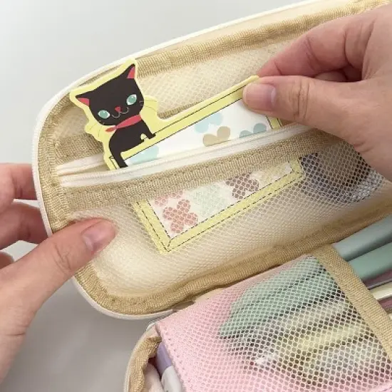 Wrapables Large Capacity Pencil Case, Expandable Pencil Pouch with Silent Retractable Gel Pen Set image {2}