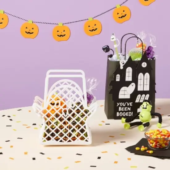 Boo Basket Ghost - Spritz&trade; image {1}