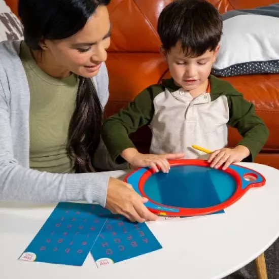 Boogie Board Play N' Trace Reusable Tracing Kit with Templates image {2}