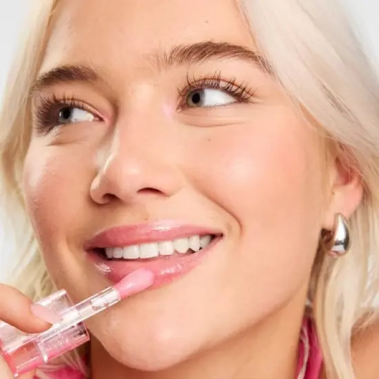 Makeup Revolution Pout Lip Oil - 0.1oz image {3}