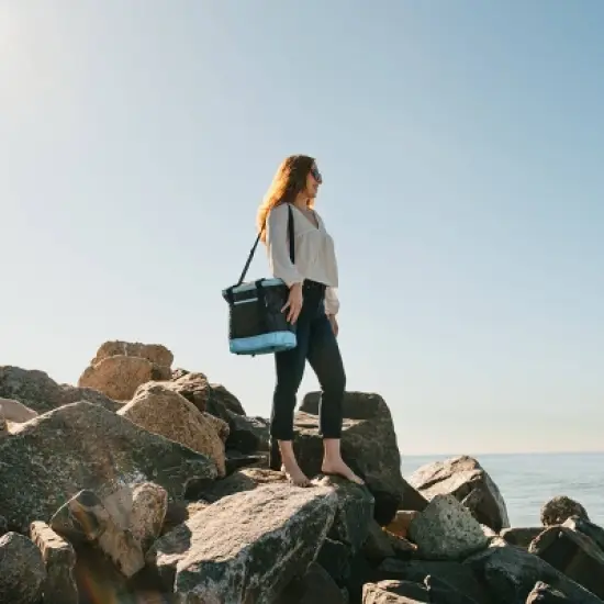 CleverMade Tahoe 17qt Collapsible Cooler with Shoulder Strap and Bottle Opener image {10}