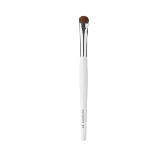 e.l.f. Eyeshadow Brush image {3}