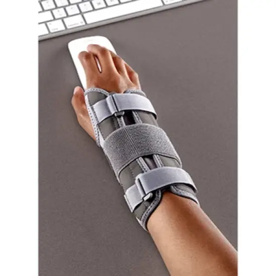 FUTURO Deluxe Wrist Stabilizer Helps Relieve Carpal Tunnel Symptoms image {7}