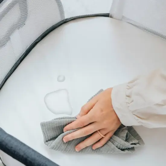 Chicco LullaGlide 3-in-1 Bassinet - Luna image {7}