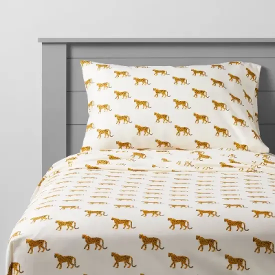 Cheetah Microfiber Kids' Sheet Set - Pillowfort&trade; image {4}