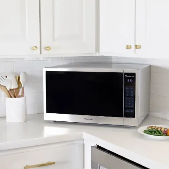 Panasonic 2.2 cu ft Cyclonic Inverter Microwave Oven - SN97JS: Countertop, 1250W, Sensor Cook, Digital Display image {4}
