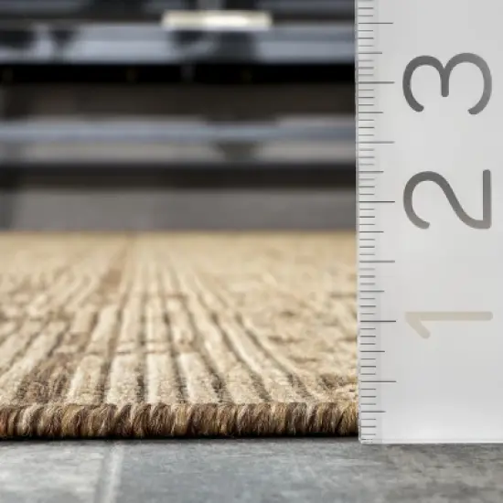 nuLOOM Brandy Transitional Celtic Indoor and Outdoor Patio Area Rug image {2}