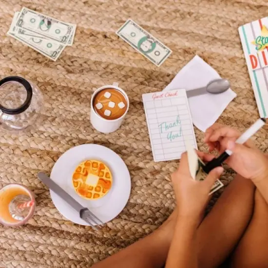 Melissa & Doug Star Diner Restaurant Play Set image {5}