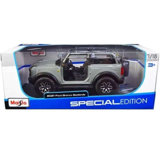 2021 Ford Bronco Badlands Light Gray "Special Edition" 1/18 Diecast Model Car by Maisto image {2}