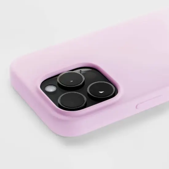 Apple iPhone 15 Pro Silicone Case with MagSafe - heyday&trade; image {2}