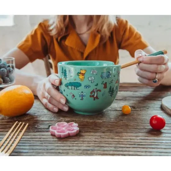 Silver Buffalo Disney Winnie the Pooh Allover Icons 20-Ounce Ramen Bowl and Chopstick Set image {2}