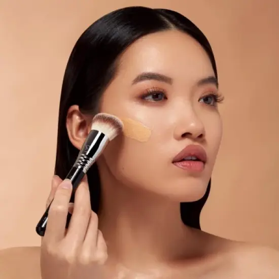 Sigma Beauty F48 Soft Coverage Brush image {5}