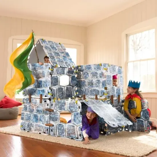 HearthSong 16-Panel Castle Fantasy Forts Kit Indoor Building Kit for Kids image {1}