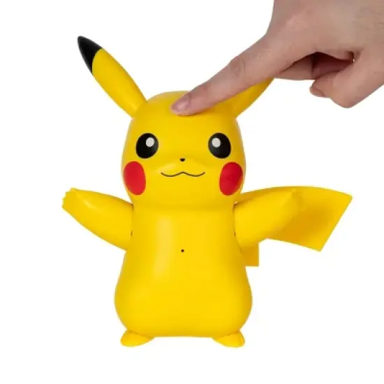Pok&eacute;mon Pikachu Train and Play Deluxe Interactive Action Figure image {4}