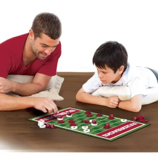 MasterPieces Officially licensed NCAA Arkansas Razorbacks Checkers Board Game for Families and Kids ages 6 and Up image {4}