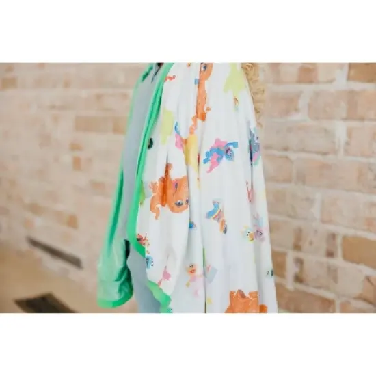 Copper Pearl 3-Layer Quilt Blanket - Sesame Street image {2}