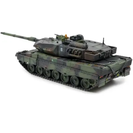 Dutch Royal Netherlands Army Leopard 2A6NL Main Battle Tank  Woodland Camouflage 1/72 Diecast Model by Panzerkampf image {2}