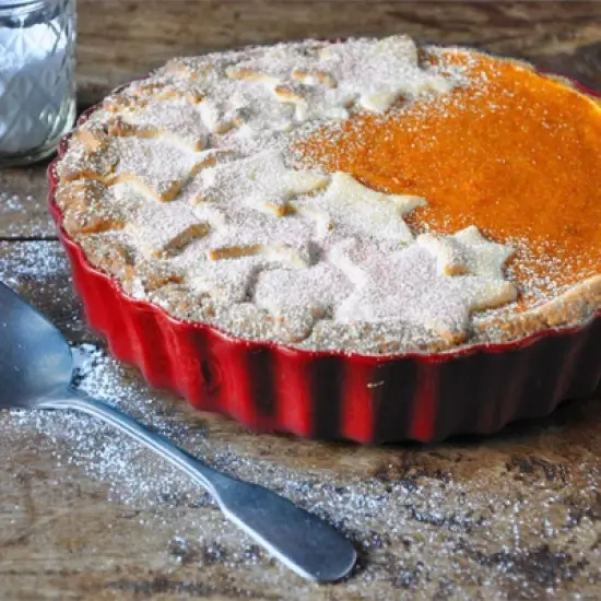 Emile Henry 11-Inch Deep Tart Dish, 2.1 Quart image {1}