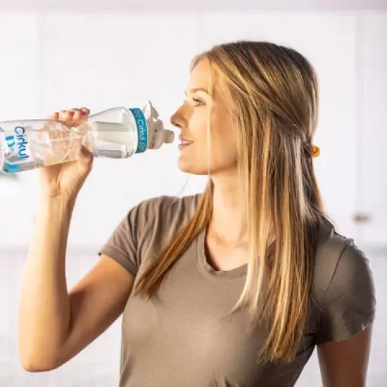 Cirkul Plastic Bottle with Blue Lid and 2 Flavor Cartridges (LifeSip Fruit Punch and FitSip Mixed Berry) - 22oz image {5}