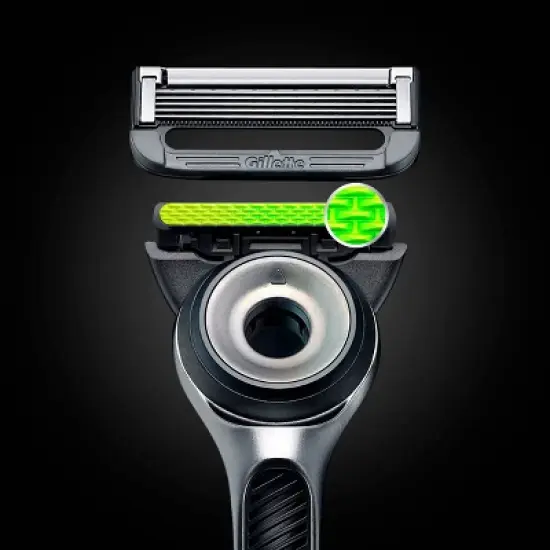 Gillette Labs Exfoliating Bar Razor + 3 Razor Blade Refills, Travel Case & Premium Magnetic Stand image {3}