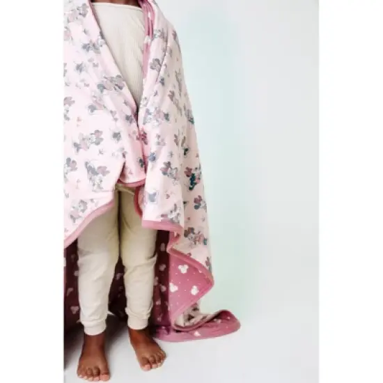 Copper Pearl 3-Layer Quilt Blanket - Minne Mouse image {2}