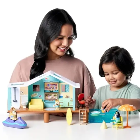 Bluey's Ultimate Beach Cabin Playset image {12}