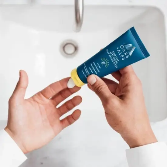 OARS + ALPS Hybrid Sunscreen - SPF 37 - 2 fl oz image {3}