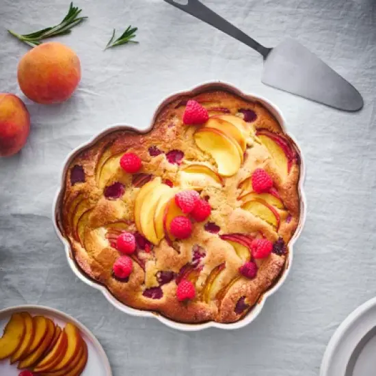 Emile Henry Madeleine Heart Shaped Cake Dish image {4}