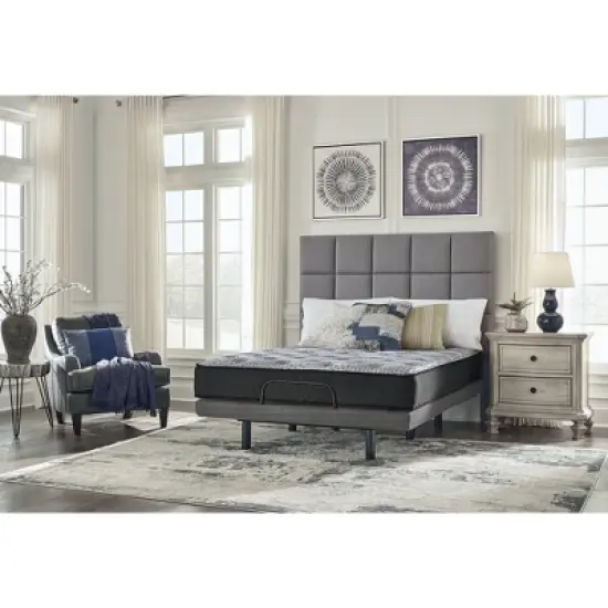 Signature Design by Ashley Comfort Plus Mattress image {4}