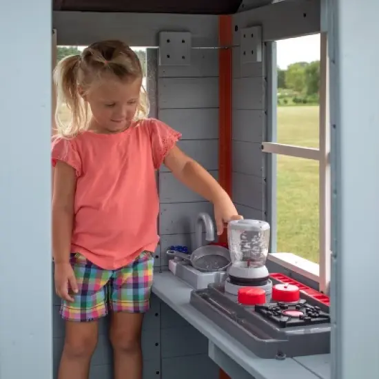 Backyard Discovery Beacon Heights Playhouse image {2}