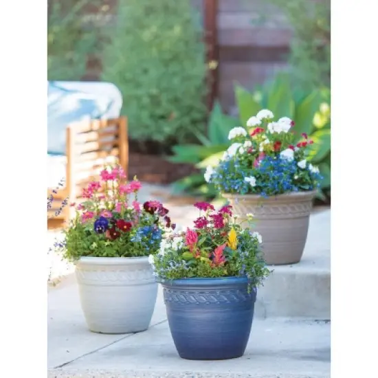 16" Cortina Self-Watering Planter image {3}