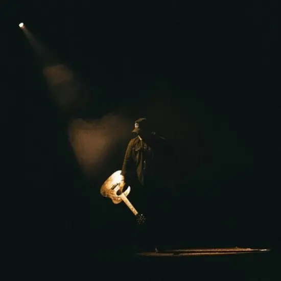 Kameron Marlowe - Keepin' The Lights On image {1}