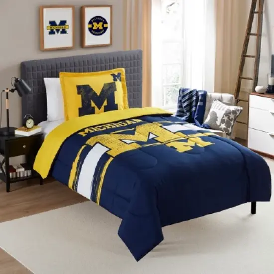 Sweet Home Collection NCAA Michigan Wolverines Comforter & Pillow Sham Set image {6}