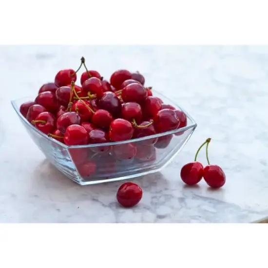 Fresh Dark Sweet Cherries - 2lbs image {2}