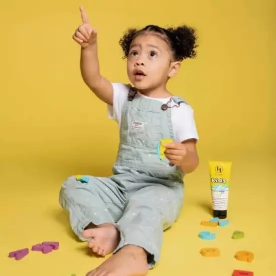 Black Girl Sunscreen Kids' Broad Spectrum - SPF 50 - 3 fl oz image {4}