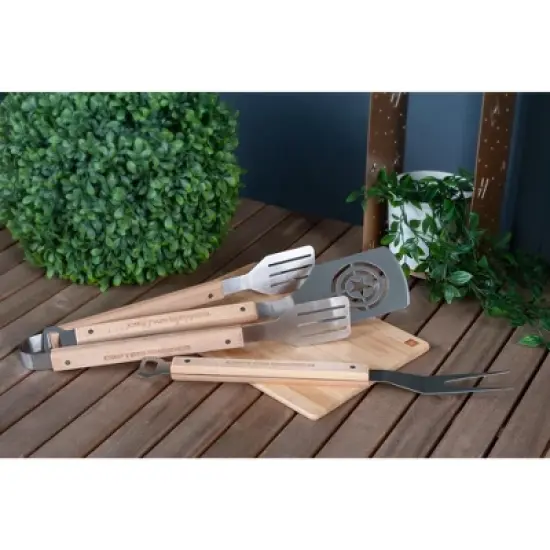 Seven20 Marvel&rsquo;s Captain America 3-Piece Outdoor BBQ Grill Utensil Set image {4}