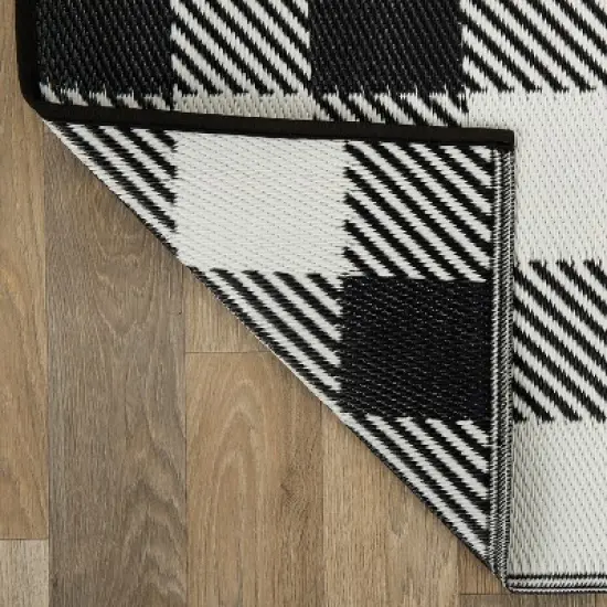 World Rug Gallery Buffalo Plaid Reversible Plastic Outdoor Rugs image {3}