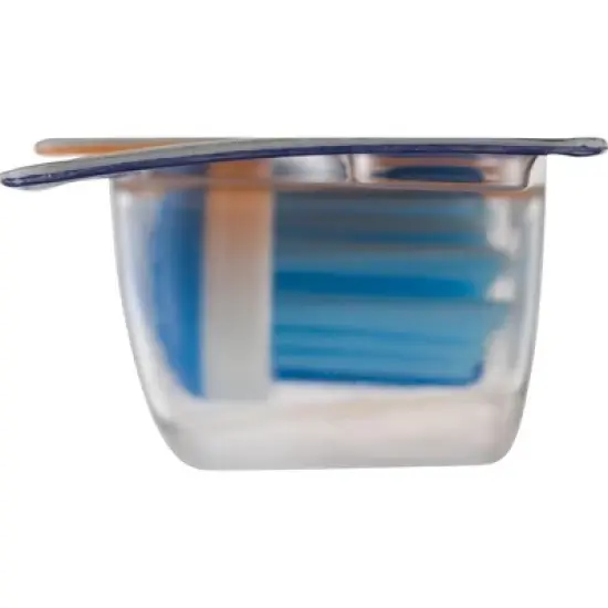 Reach UltraClean Toothbrush Medium image {3}