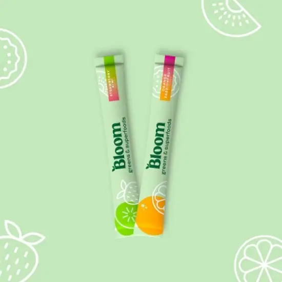 BLOOM NUTRITION Greens and Superfoods Powder Stick Packs - Orange Passionfruit/Strawberry Kiwi - 3.86oz/18ct image {1}