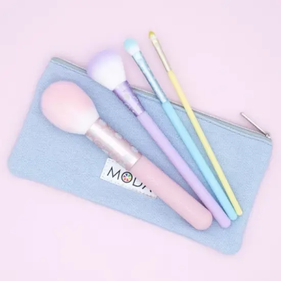 MODA Brush Posh Pastel Complete Face 5pc Makeup Brush Kit, Includes Pointed Blush, Highlighter, and Shader Makeup Brushes image {1}