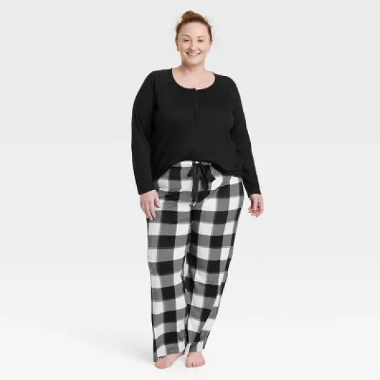 Women's Henley Gift Pajama Set - Stars Above&trade; image {4}