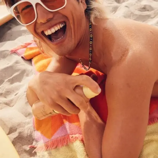 Sun Bum Original Sunscreen Spray - SPF 50 - 6 fl oz image {2}